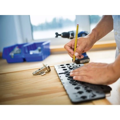 LUX Bohrschablone Comfort Für Schränke 4 LUX Bohrschablone Comfort Für Schränke – Bild 2