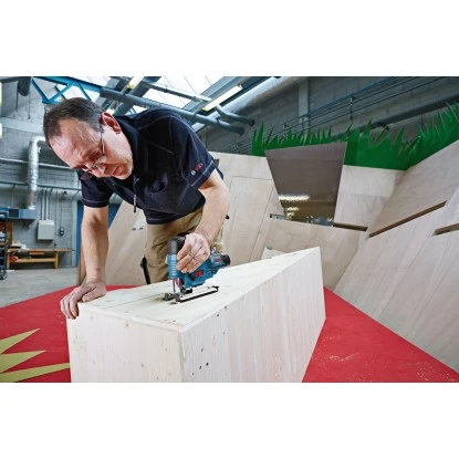 Bosch Professional Akku-Stichsäge GST 12 V-70 Mit 2x 3.0 Ah Akkus In L-Boxx 4 Bosch Professional Akku-Stichsäge GST 12 V-70 Mit 2x 3.0 Ah Akkus In L-Boxx – Bild 2